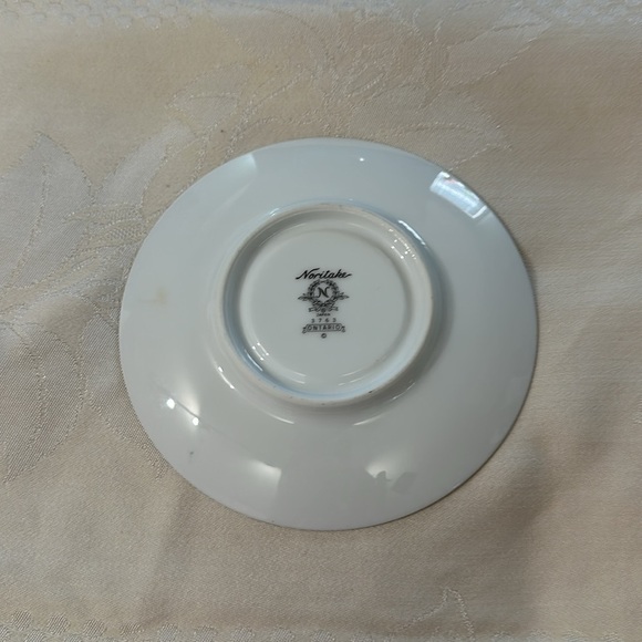 Noritake Ontario China ~ ONE 4-Piece Place Setting - Picture 8 of 11